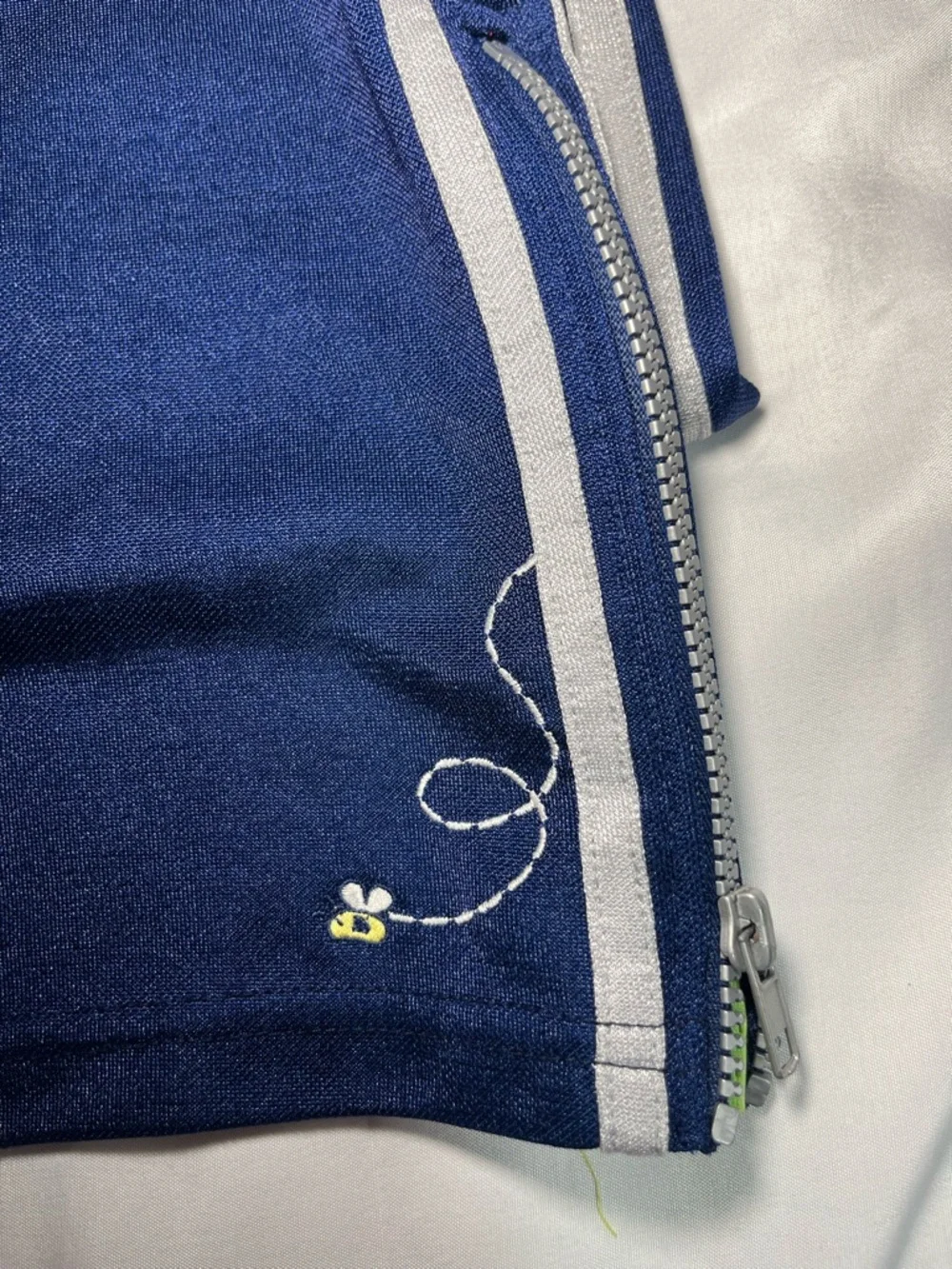 Vintage Winnie the Pooh Girls 10/12 Blue Track Pants Embroidered Zip Hem